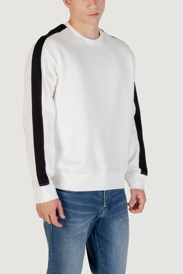 Felpa senza cappuccio Armani Exchange  Panna – XM001296 AF10818