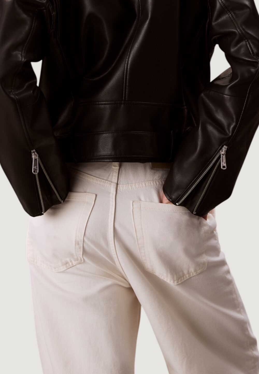 Giacchetto Calvin Klein Jeans FAUX LEATHER MOTO JA Nero - Foto 4