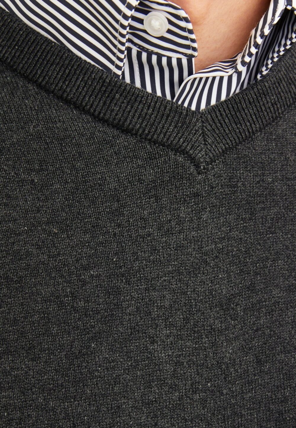 Maglia Jack Jones JJEBASIC KNIT V-NECK NOOS Grigio Scuro - Foto 5