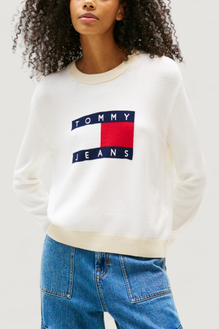 Maglione Tommy Hilfiger TJW CLRBLCKFLAG SWEA Panna – DW0DW20970