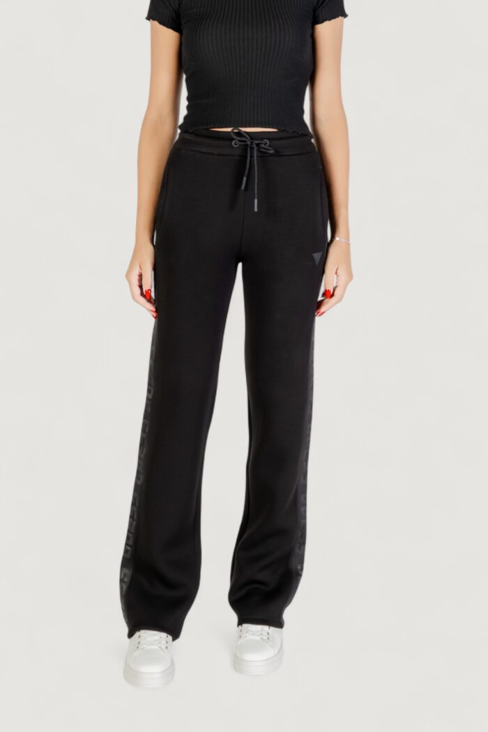 Pantaloni regular Guess BRENDA SCUBA STRAIGHT LEG PANT Nero