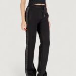 Pantaloni regular Guess BRENDA SCUBA STRAIGHT LEG PANT Nero - Foto 4