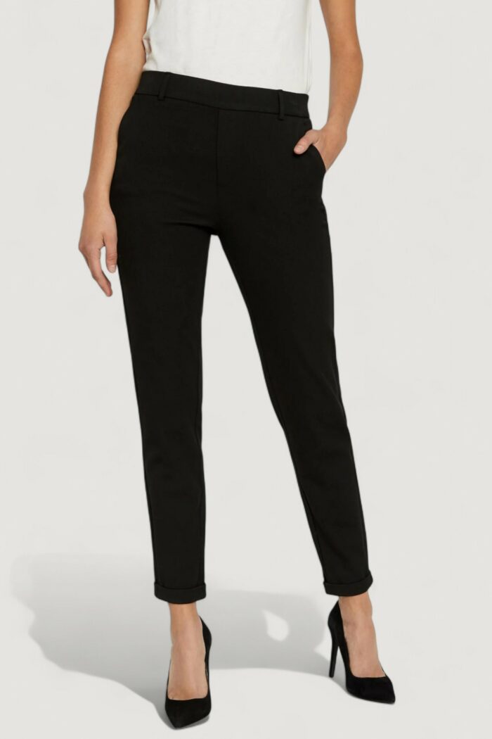 Pantaloni regular Vero Moda VMMAYA MW LOOSE SOLID PANT NOOS Nero