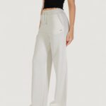 Pantaloni sportivi Guess Active 3D PEONY WIDE LENG PANTS Panna - Foto 2