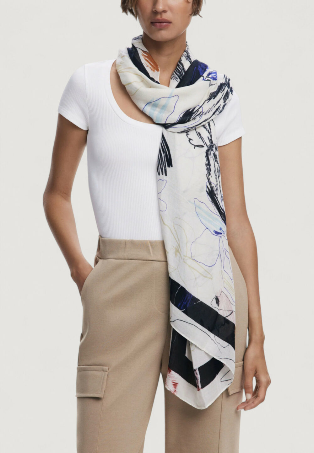 Pashmina Desigual FOU_ARTY TRAZO Beige - Foto 5
