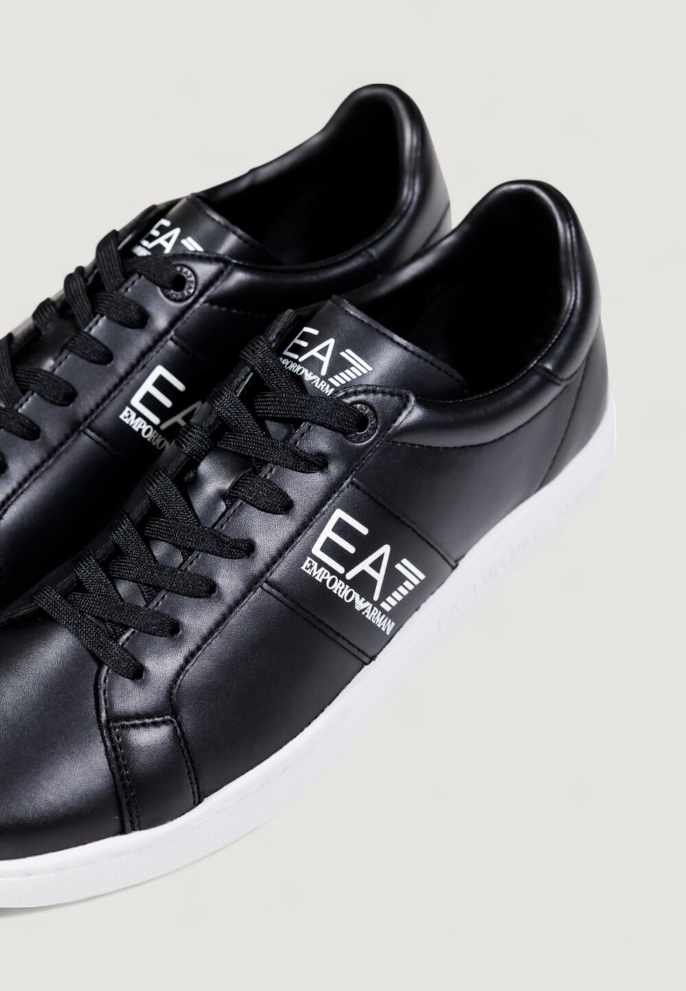 Sneakers EA7  Nero - Bianco - Foto 3