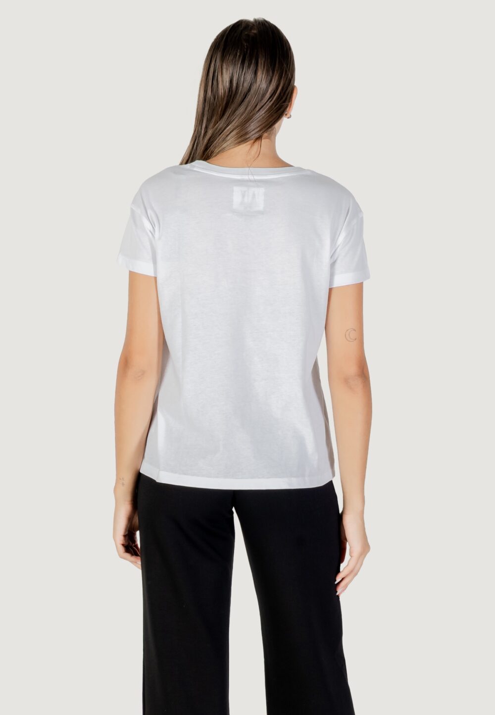 T-shirt Armani Exchange  Latte - Foto 5