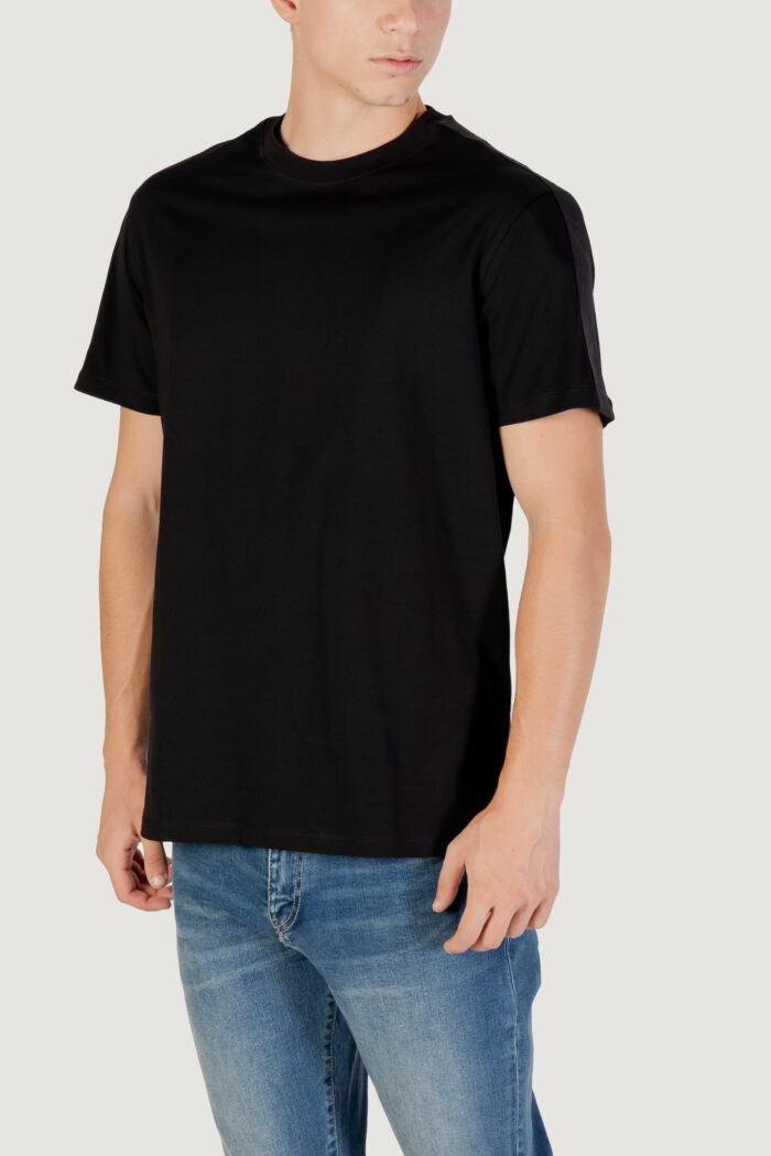 T-shirt Armani Exchange  Nero – XM001283 AF10361