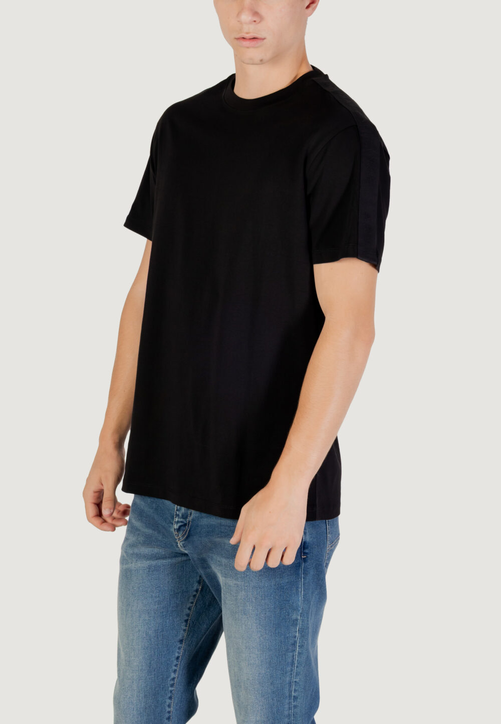 T-shirt Armani Exchange  Nero - Foto 4