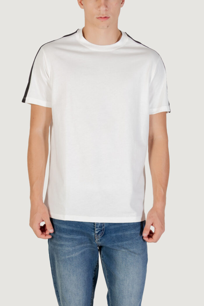 T-shirt Armani Exchange  Panna – XM001283 AF10361