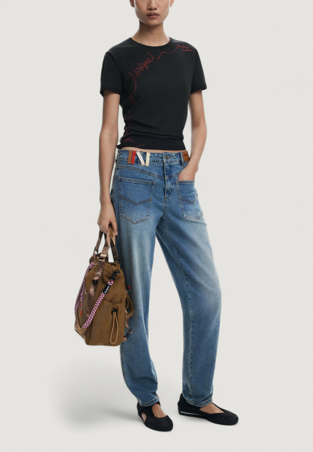 T-shirt Desigual TS_CHARLY Nero - Foto 2