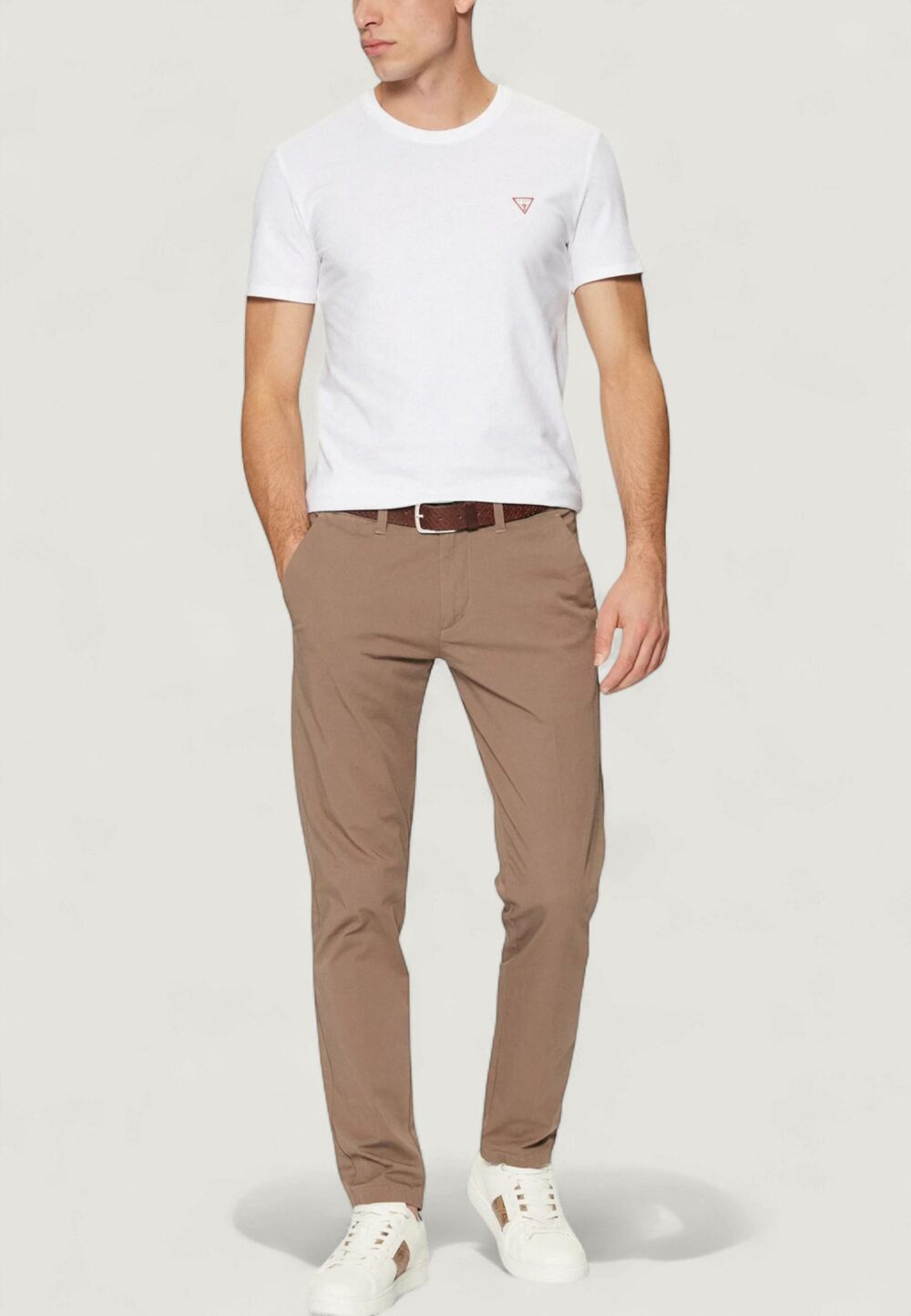 T-shirt Guess CN SS CORE TEE Bianco - Foto 5