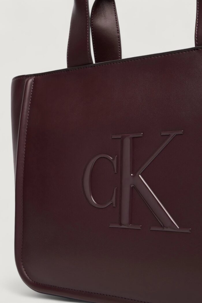 Borsa Calvin Klein RAISED CK MEDIUM TOTE Bordeaux – LV04F3218G
