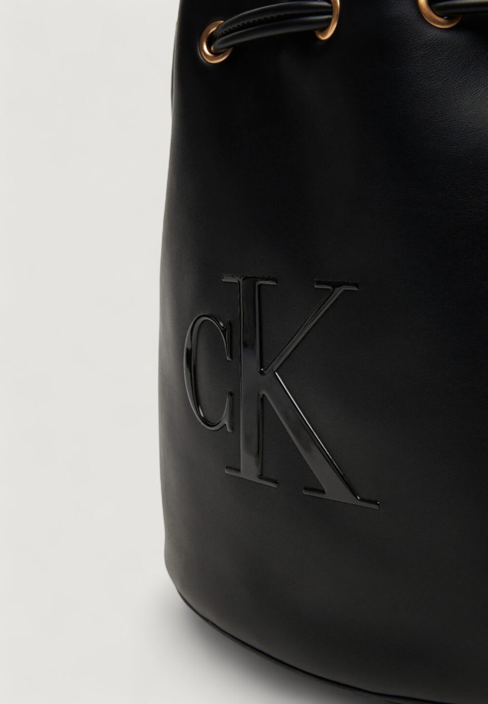 Borsa Calvin Klein RAISED CK LARGE BUCKET Nero - Foto 2