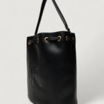 Borsa Calvin Klein RAISED CK LARGE BUCKET Nero - Foto 4