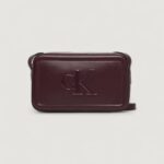 Borsa Calvin Klein BOLD CK CAMERA BAG Bordeaux - Foto 1