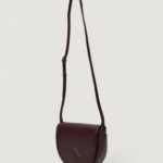 Borsa Calvin Klein RAISED CK SADDLE CROSSBODY Bordeaux - Foto 4