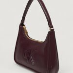 Borsa Calvin Klein RAISED CK SMALL SHOULDER BAG Bordeaux - Foto 4