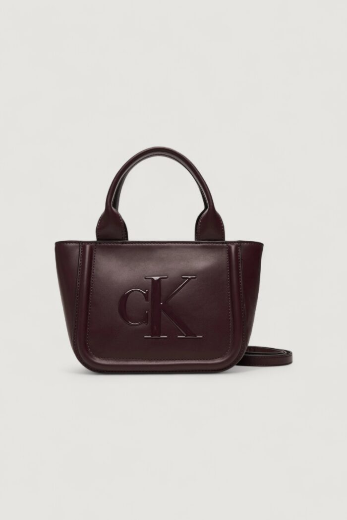Borsa Calvin Klein RAISED CK SMALL TOTE WITH STRAP Bordeaux – LV04F3219G