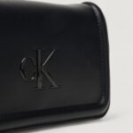 Borsa Calvin Klein BOLD CK FLAP CROSSBODY Nero - Foto 2