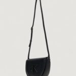 Borsa Calvin Klein RAISED CK SADDLE CROSSBODY Nero - Foto 4