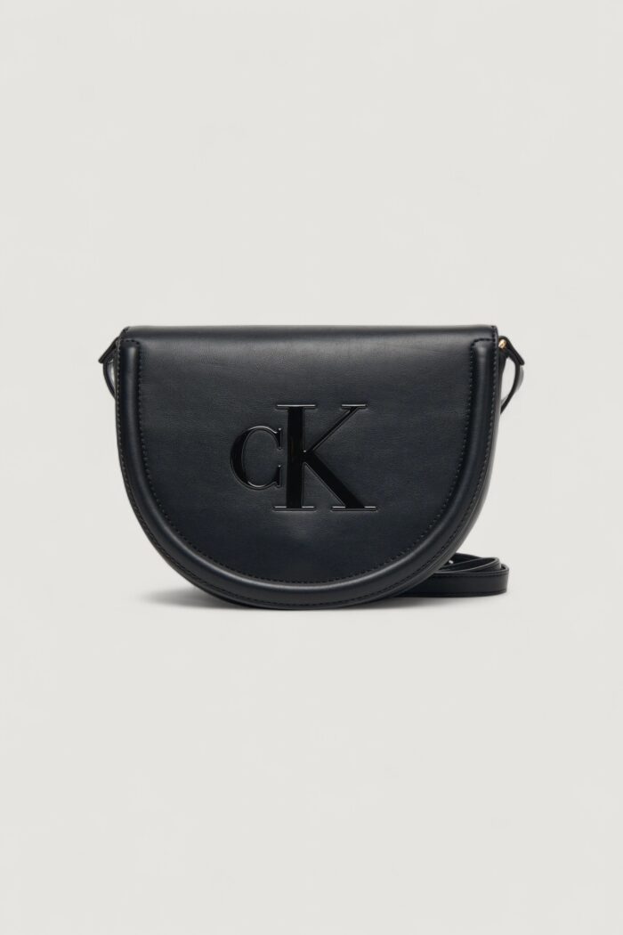 Borsa Calvin Klein RAISED CK SADDLE CROSSBODY Nero – LV04F3221G