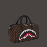 Borsa Sprayground SAWTOOTH SHARKS IN PARIS MINI DUFFLE Marrone - Foto 2