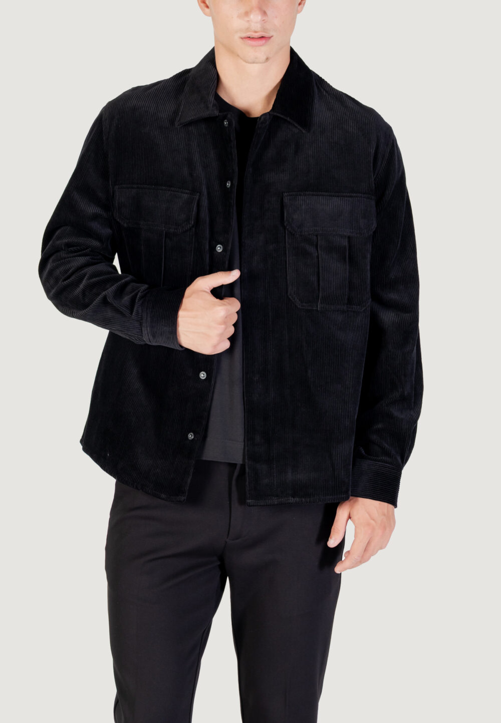 Camicia manica lunga Antony Morato REGULAR FIT WITH LOGOED METAL BADGE Nero - Foto 1