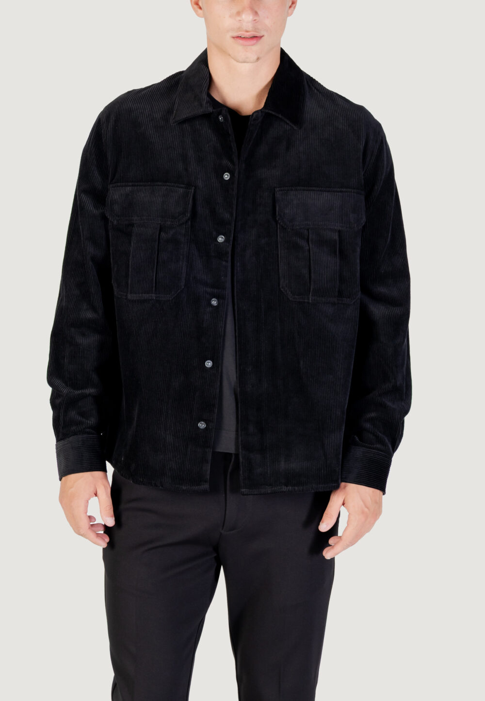 Camicia manica lunga Antony Morato REGULAR FIT WITH LOGOED METAL BADGE Nero - Foto 5