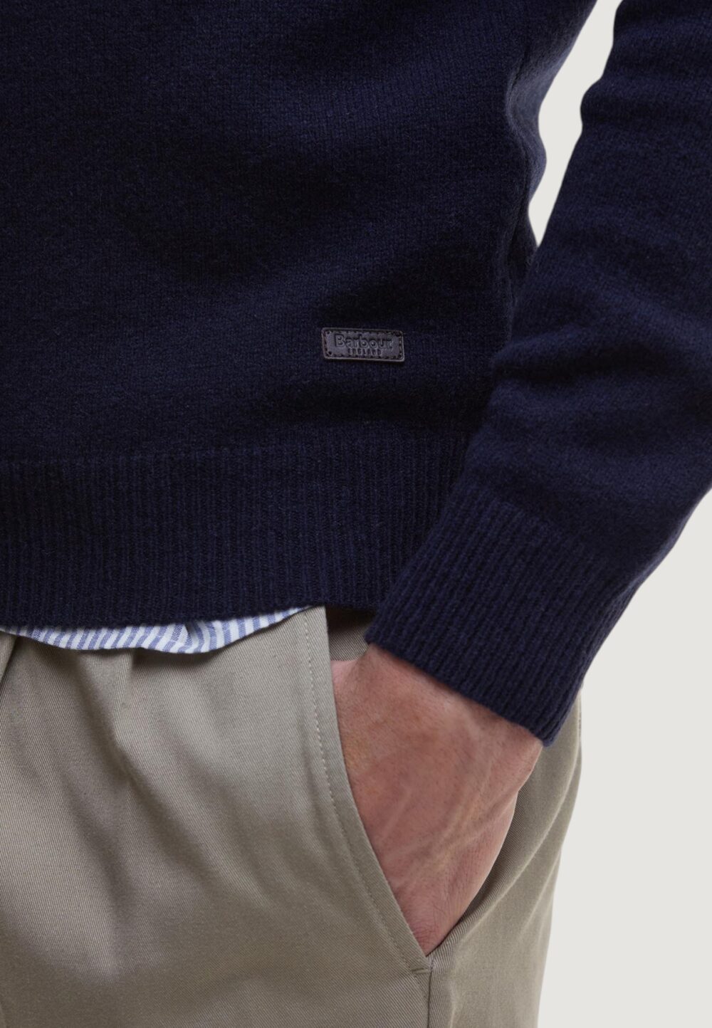Maglia Barbour ESSENTIAL PATCH CREW Blue scuro - Foto 4
