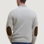 Maglia Barbour ESSENTIAL PATCH CREW Grigio Chiaro - Foto 2