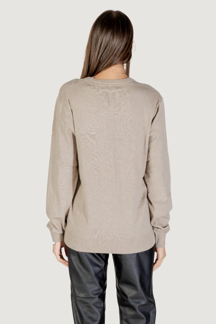 Maglia Guess JAMAAR CN STITCHED SWTR Beige scuro – M5BR08 Z0432
