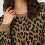 Maglia Only ONLVIENNA LS JQ LEO O-NECK CC KNT Beige scuro - Foto 4
