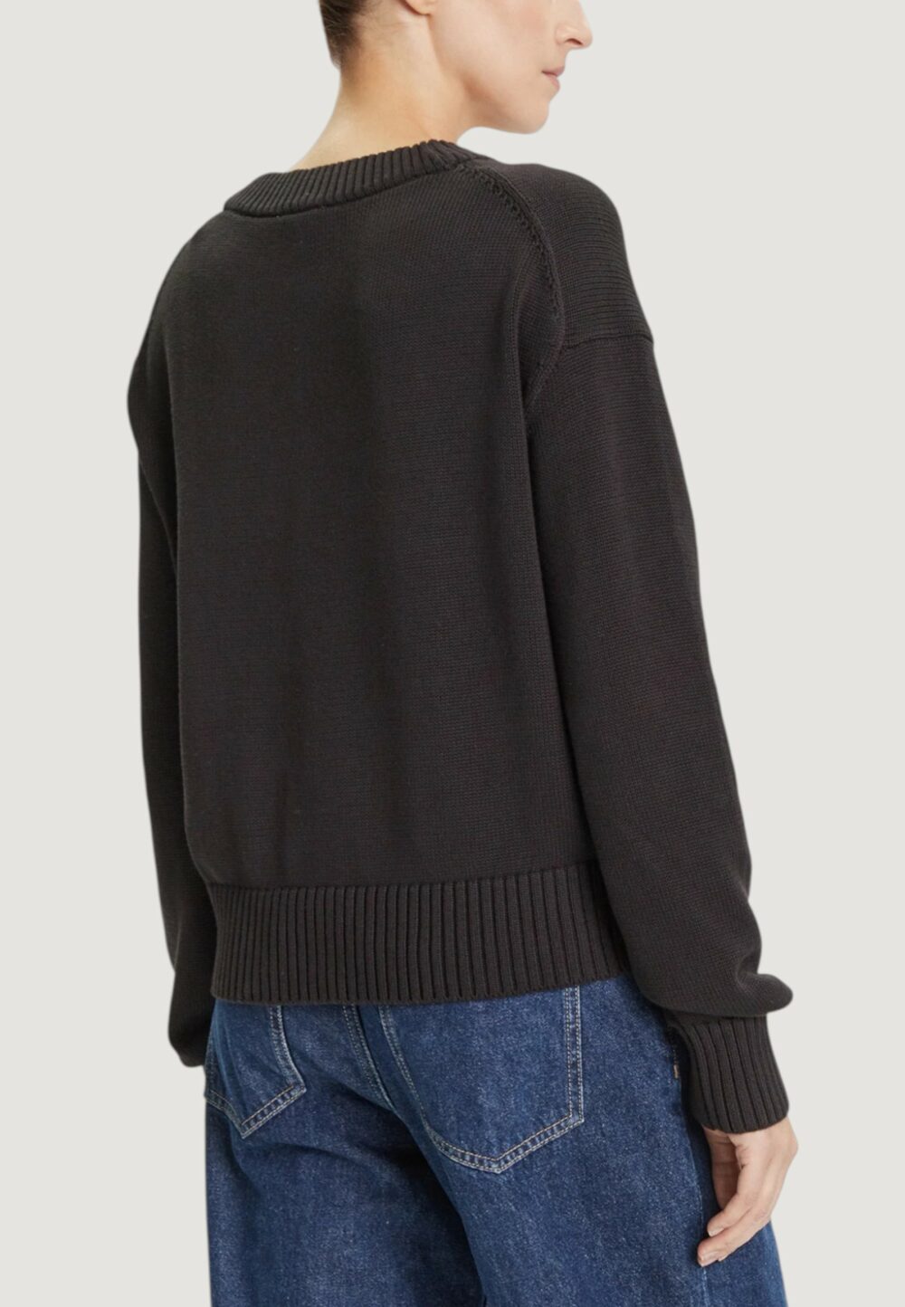 Maglione Calvin Klein Jeans CK EMBRO BADGE V-NEC Nero - Foto 3