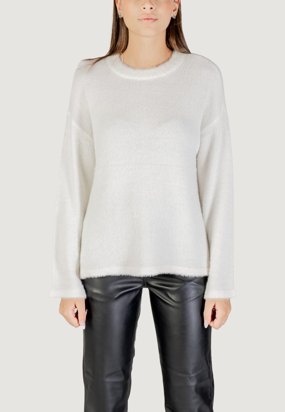 Maglione Only ONLPETRA LS LOOSE O-NECK CC KNT Bianco - Foto 5