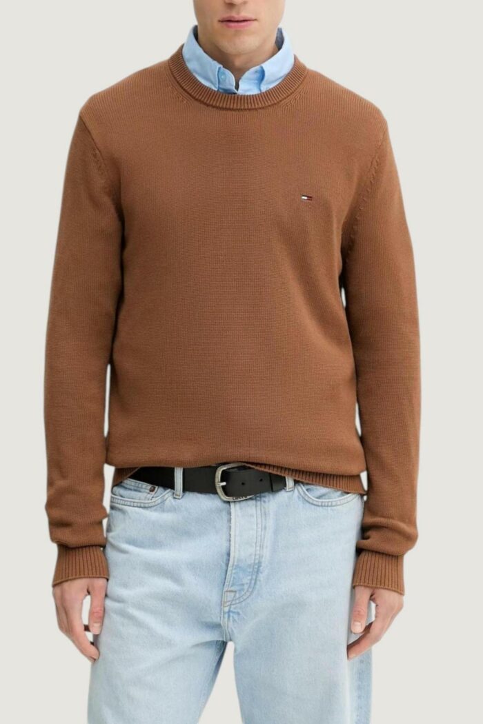 Maglione Tommy Hilfiger TJM SLIM ESS SWEATER Marrone – DM0DM21787