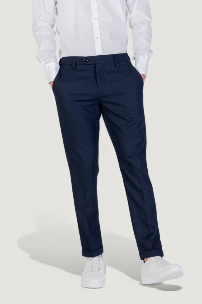 Pantaloni slim Antony Morato RAD SLIM ANKLE LENGHT FIT TWILL Blu marine – MMTR00768-FA600285