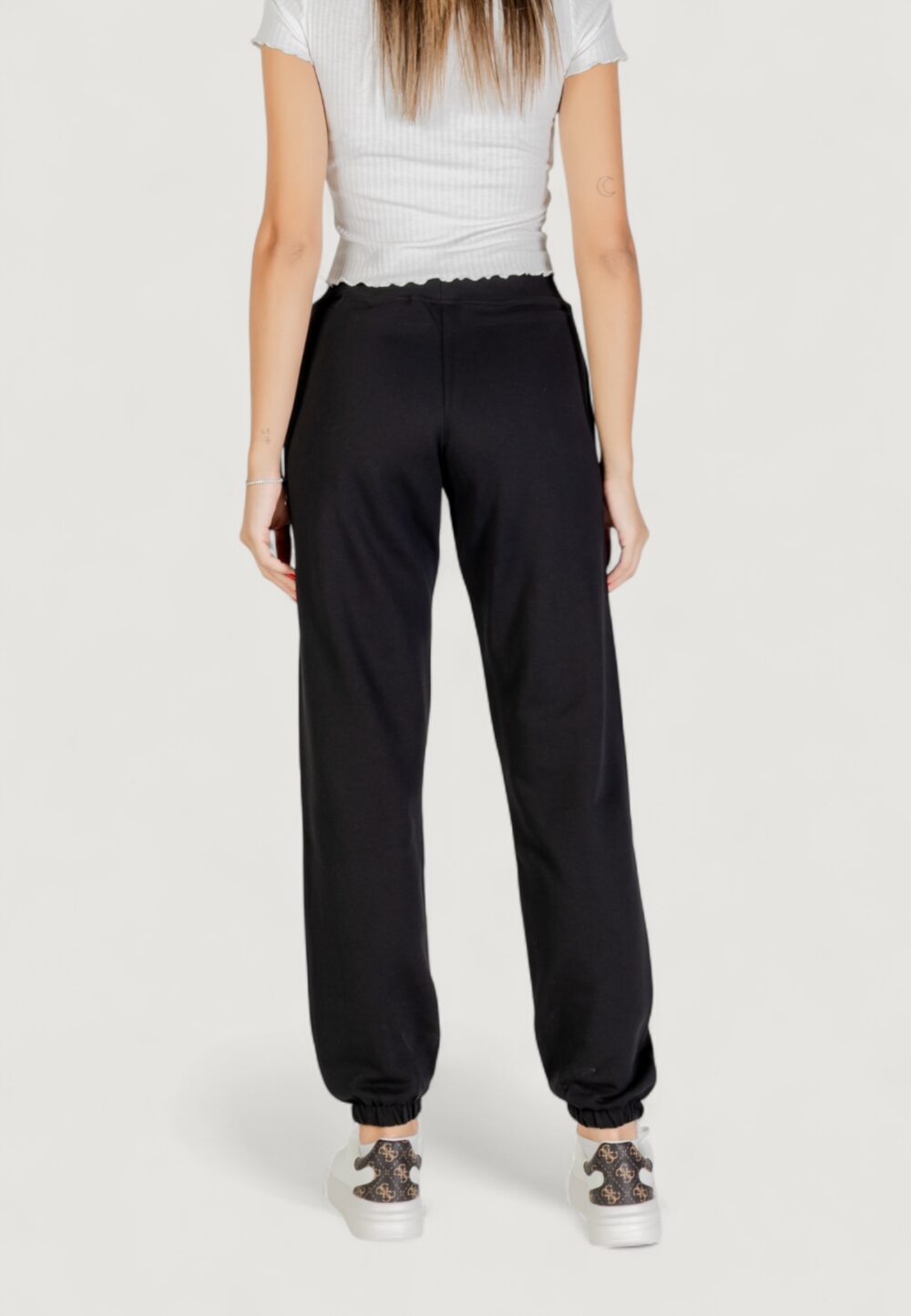 Pantaloni sportivi Guess PRIMULA RHINESTONES JOGGER Nero - Foto 5