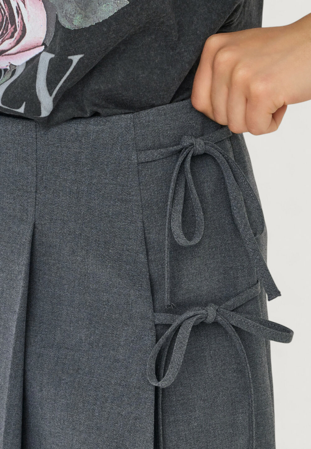 Shorts Only Onlmelanie Mw Pleat Tie Skort Tlr Grigio Scuro - Foto 4