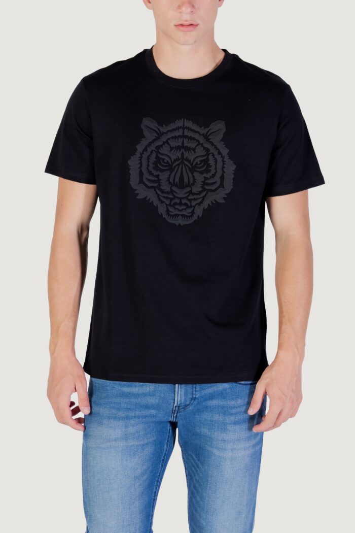 T-shirt Antony Morato STUTTGART REGULAR FIT WITH PRISM SHAPE RUBBER TIGER PRINT Nero – MMKS02552-FA100258