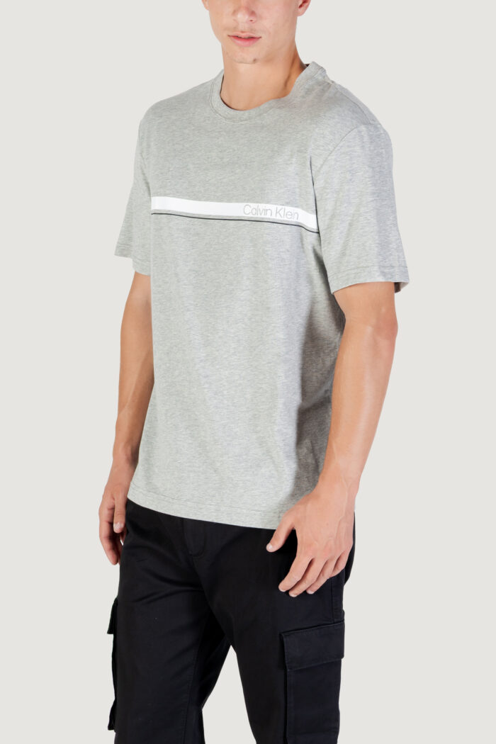 T-shirt Calvin Klein Sport LIFESTYLE SS TEE Grigio – LVGMF5K108
