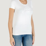 T-shirt Guess CN SS EMBRO SCRIPT LOGO TEE Bianco - Foto 3