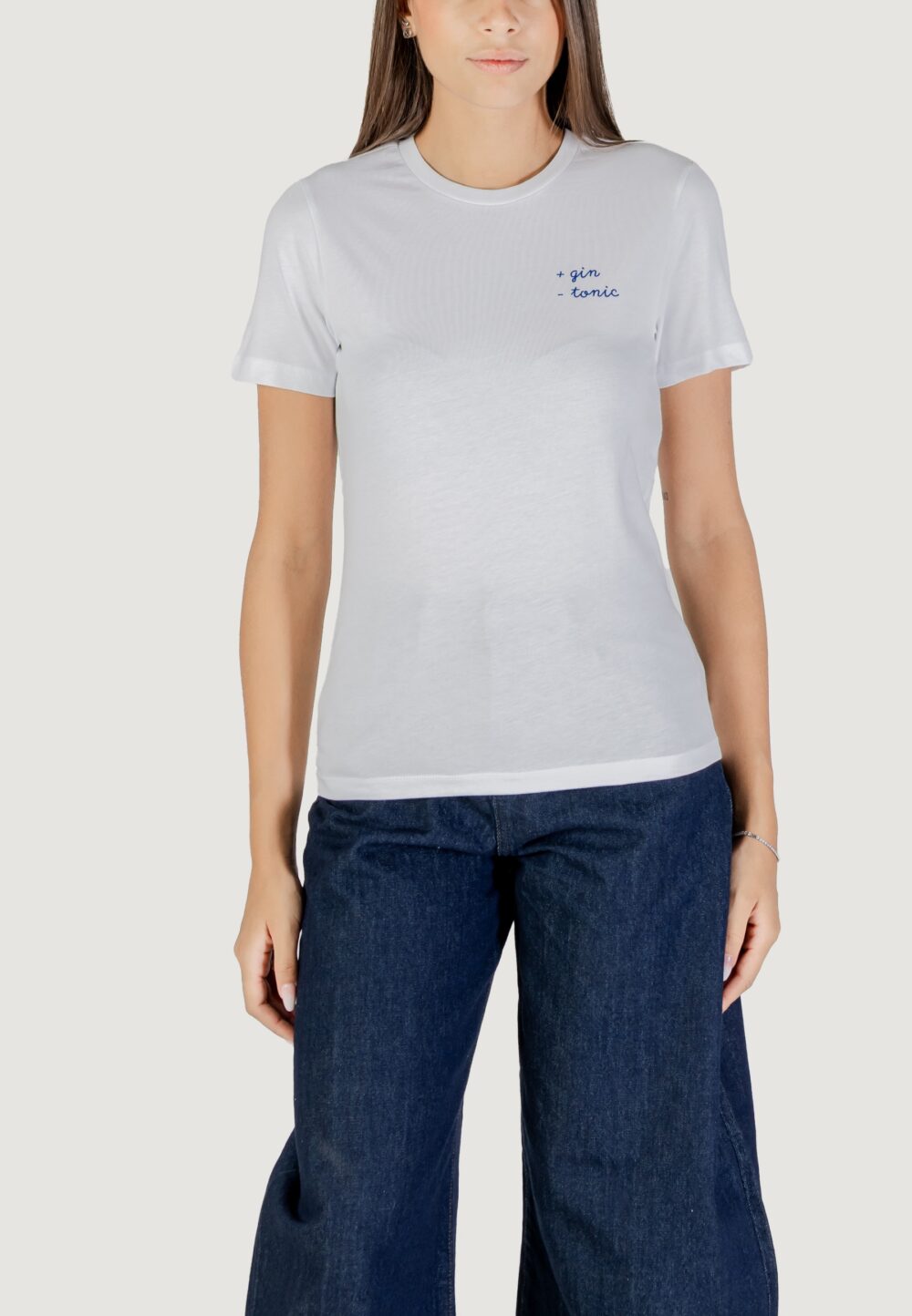 T-shirt Only ONLALESSIA S/S TEE CS JRS Bianco - Azzurro - Foto 5