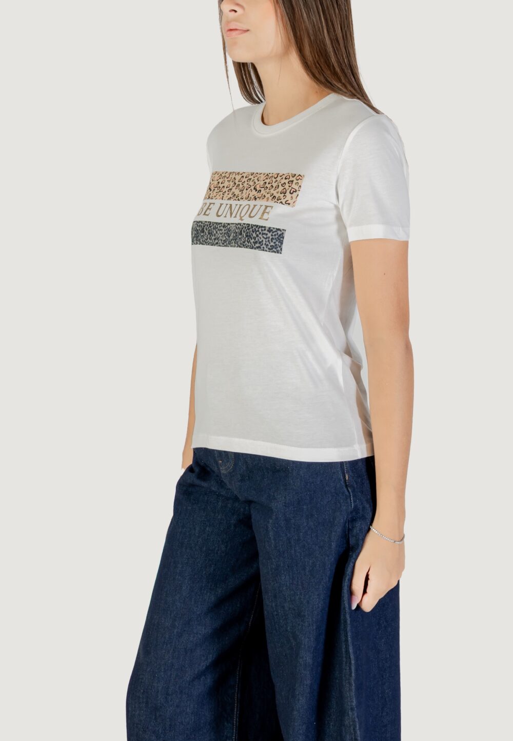 T-shirt Only Onltanya Life Reg S/S Leo Print Top Jrs Bianco - Foto 2