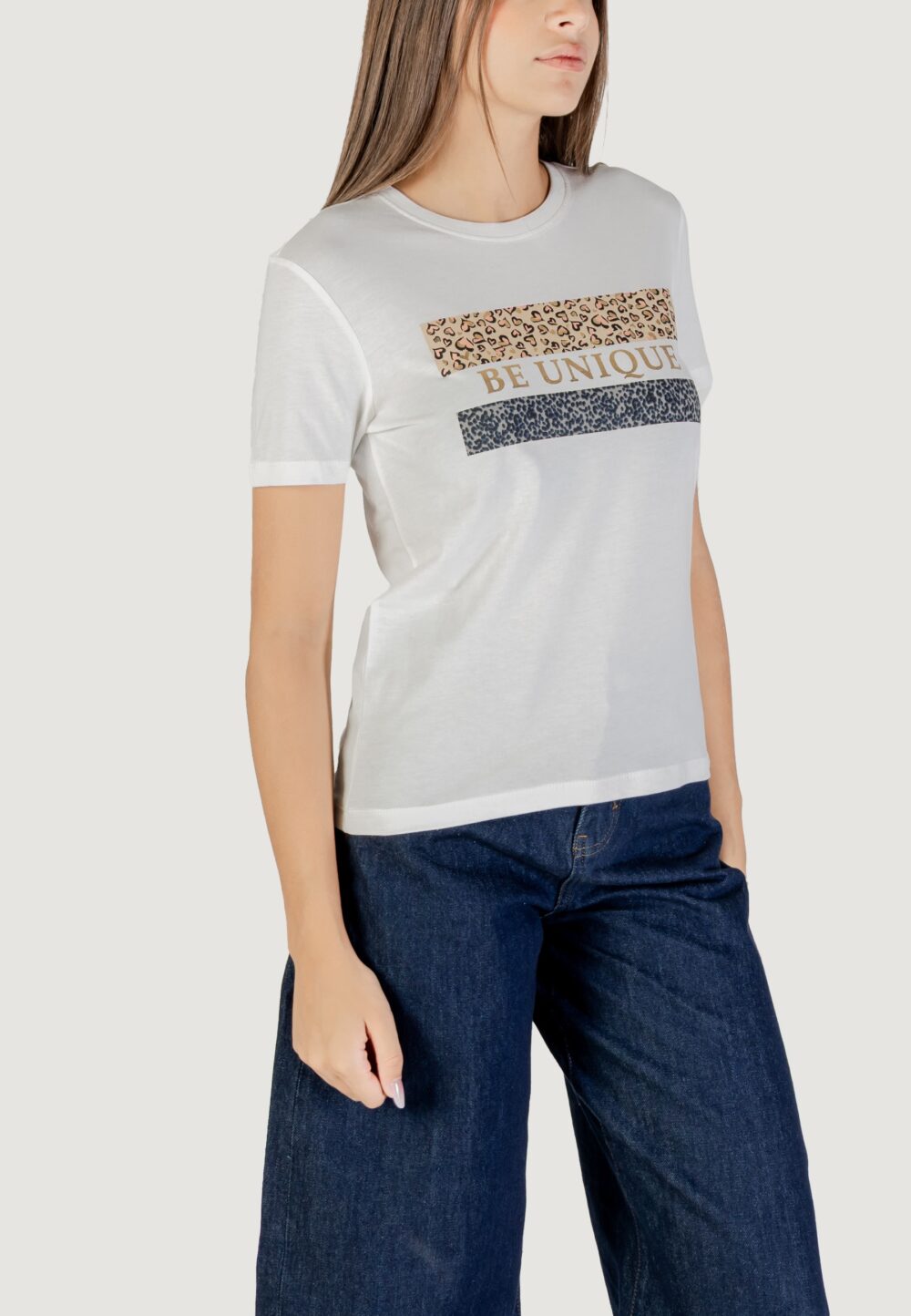 T-shirt Only Onltanya Life Reg S/S Leo Print Top Jrs Bianco - Foto 3