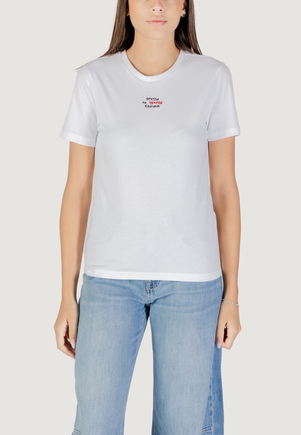 T-shirt Only ONLADELINA S/S TEE CS JRS Rosso - Nero - Foto 1