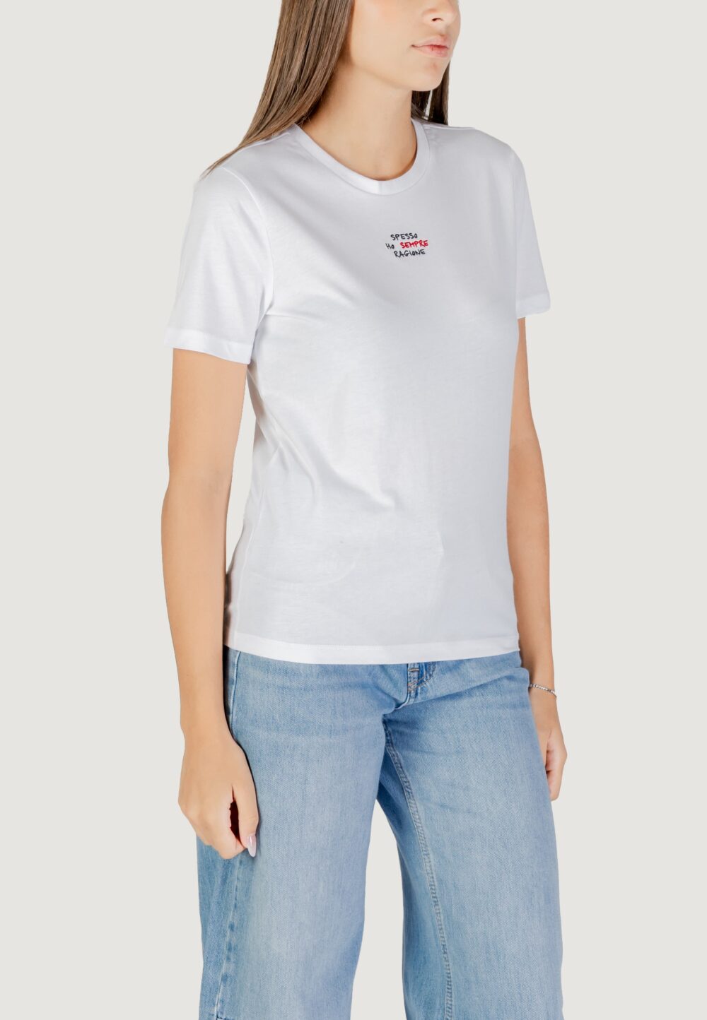 T-shirt Only ONLADELINA S/S TEE CS JRS Rosso - Nero - Foto 3