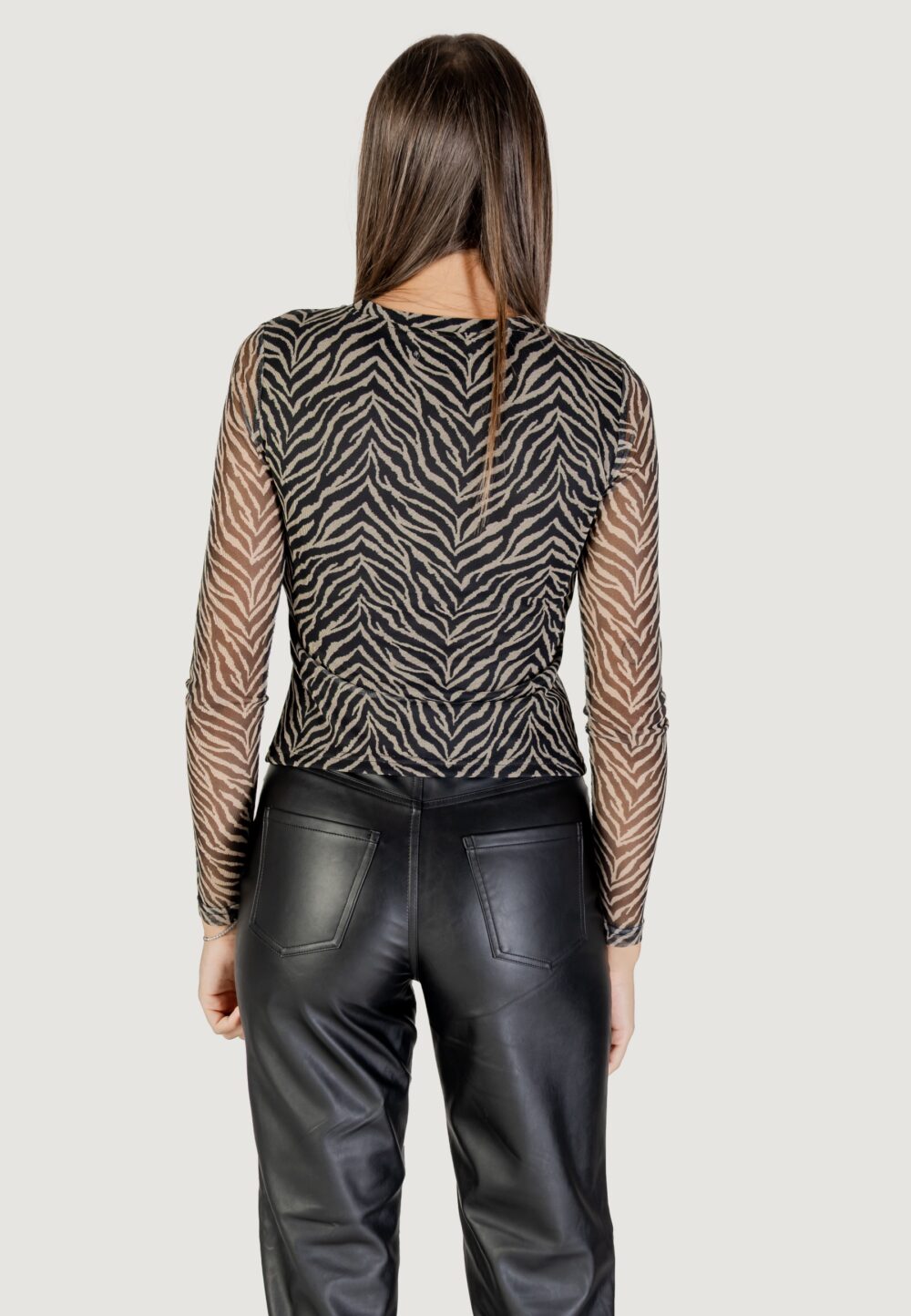 T-shirt manica lunga Only Onlnova L/S Mesh Top Nero - Beige - Foto 4