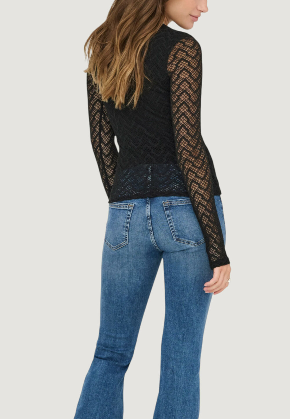 T-shirt manica lunga Only Onlangila L/S Top Box Jrs Nero - Foto 2
