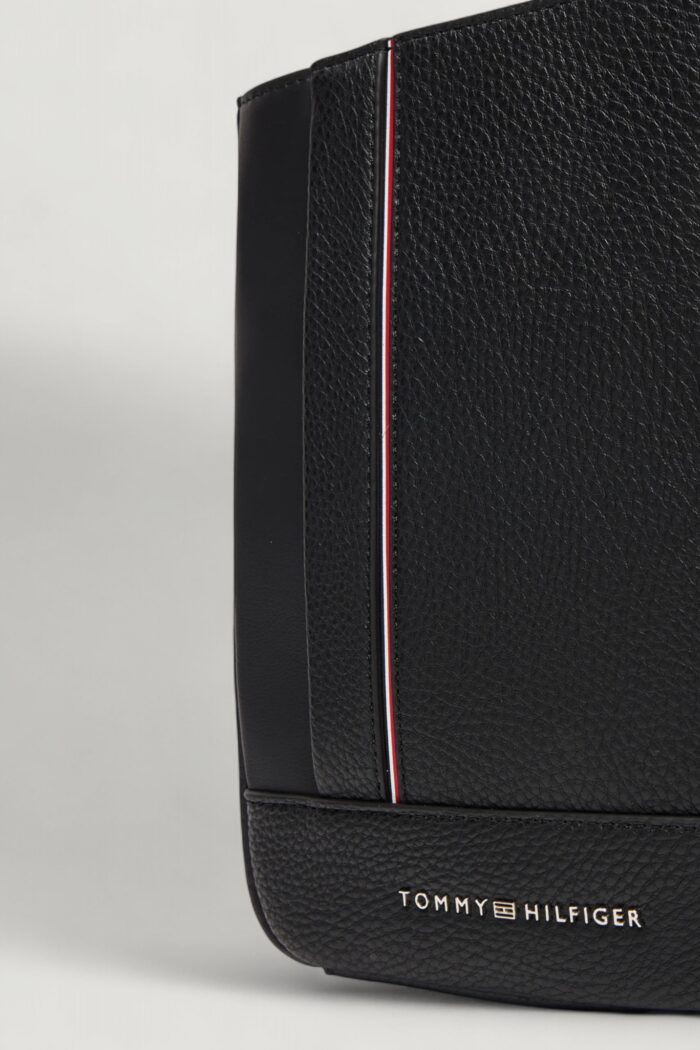 Tracolla Tommy Hilfiger TH CENTRAL MINI CROSSOVER Nero – AM0AM13633